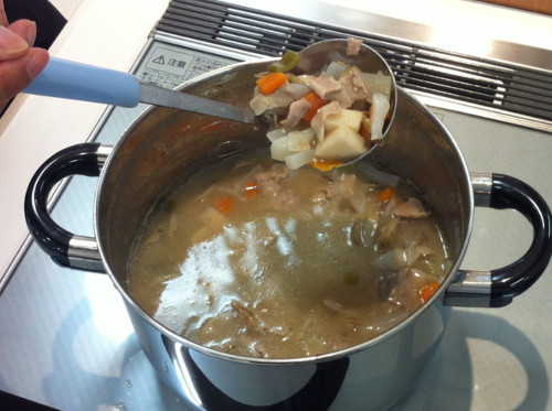 会場で振舞われた、トン汁です!!