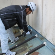 雨漏りの補修中！