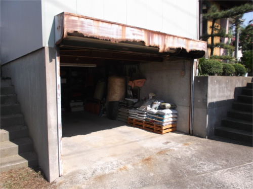 シャッター：施工前