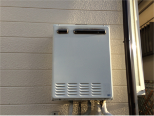 給湯器入替え：施工前