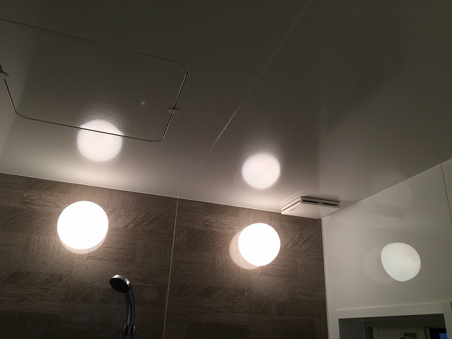 浴室暖房機：施工前