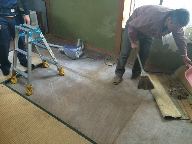 和室修繕工事：施工中